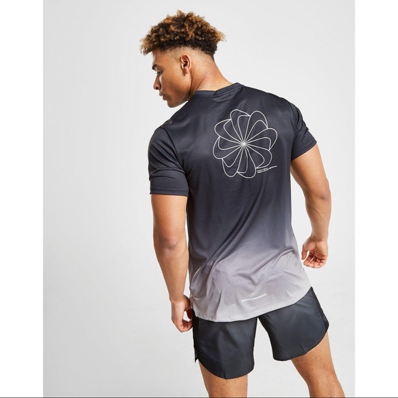 Nike Other - Nike Running DryFit Swoosh PinwheelFade Reflective